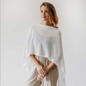 Amma Nursing Cocoon in Ivory